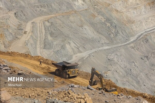 ۱۵ میلیارد دلار درآمد ارزی جدید از مسیر توسعه معدن