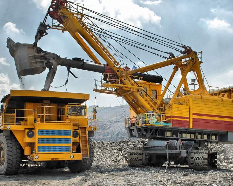 واردات تجهیزات و ماشین آلات معدنی بدون انتقال ارز مجاز شد